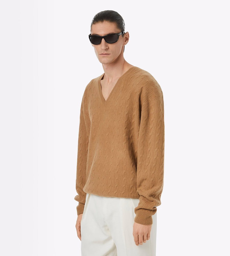 CABLE LAMBSWOOL V NECK SWEATER