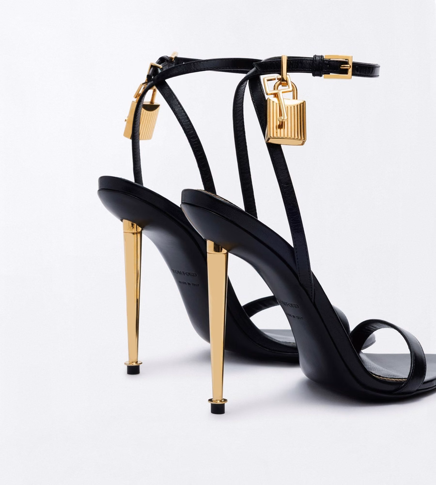 SHINY LEATHER PADLOCK POINTY NAKED SANDAL