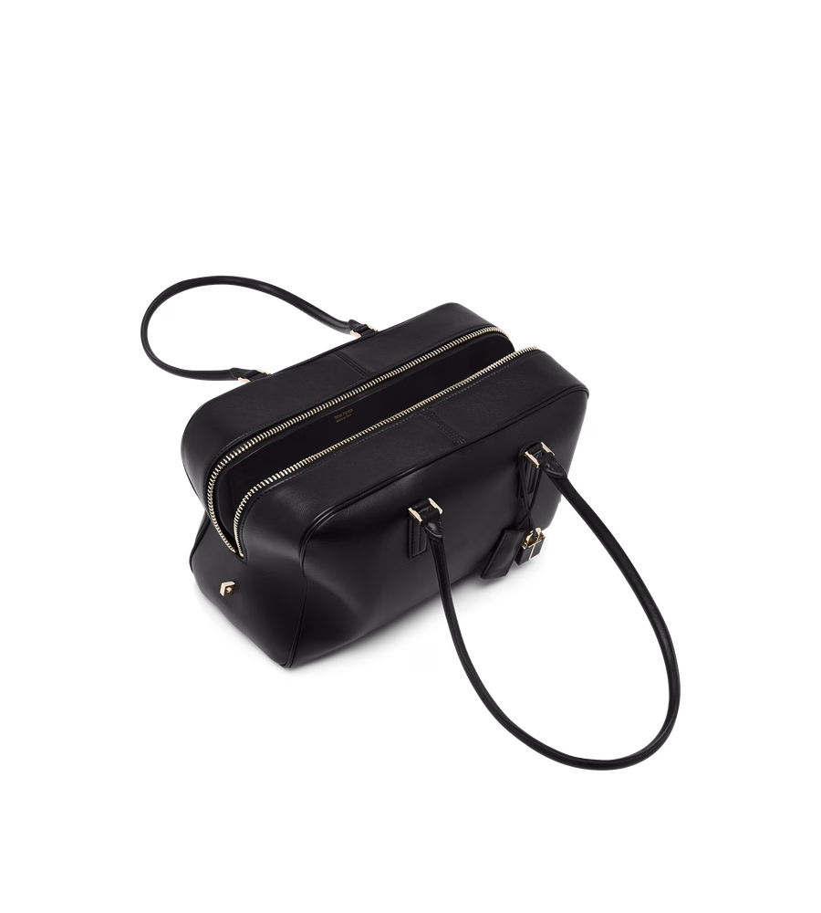 SUPPLE LEATHER ZIPPED SMALL STRYKE SHOULDER BAG